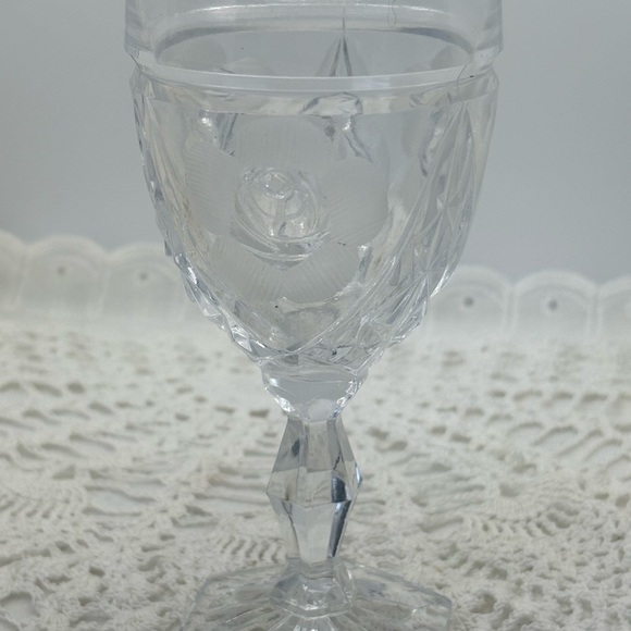 Vintage Etched Flower Rose Lead Crystal Wine/goblet - Picture 1 of 7